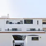 Ξενοδοχείο Magna Oura