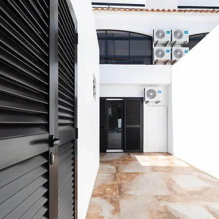 فندق Magna Oura 3*