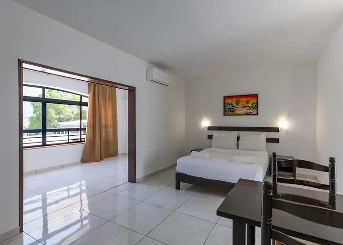 Szálloda Magna Oura 3*