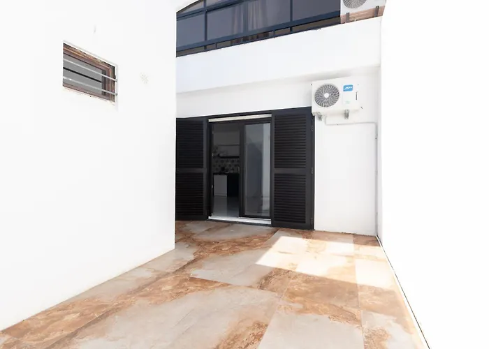 Magna Oura Szálloda