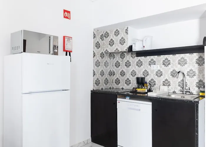 Magna Oura Szálloda 3*